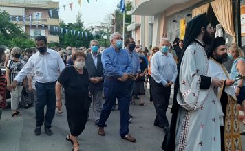 Με την περιφορά της Ι. Εικόνας ολοκληρώθηκε ο εορτασμός του Ιερού Ναού Αγίων Αναργύρων Κοσμά και Δαμιανού Αμαρουσίου