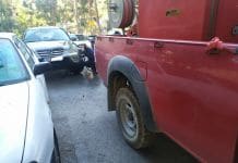 Επέμβαση των υπαλλήλων της Πολιτικής Προστασίας του Δήμου Αγίας Παρασκευής σε αμάξι που έπιασε φωτιά