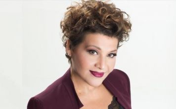 Η σπουδαία λαϊκή τραγουδίστρια Γιώτα Νέγκα στο Δήμο Διονύσου