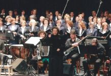 Η Μικτή Χορωδία του Δήμου Αμαρουσίου σε τραγούδια του Μίκη Θεοδωράκη