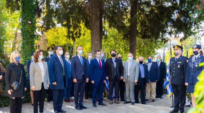 ΜΕ ΤΗ ΜΑΘΗΤΙΚΗ ΠΑΡΕΛΑΣΗ Η ΚΟΡΥΦΩΣΗ ΤΩΝ ΕΚΔΗΛΩΣΕΩΝ ΓΙΑ ΤΗΝ 28η ΟΚΤΩΒΡΙΟΥ