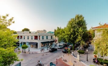 ΣΥΝΕΧΗΣ ΣΥΝΕΡΓΑΣΙΑ ΜΕ ΤΟΝ ΕΜΠΟΡΙΚΟ ΣΥΛΛΟΓΟ ΚΗΦΙΣΙΑΣ