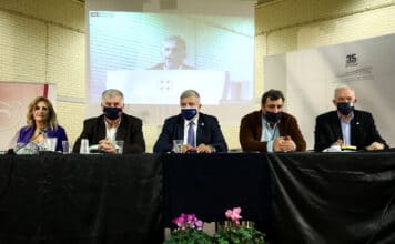 Ανοιχτή συζήτηση του Περιφερειάρχη Αττικής Γ. Πατούλη με εθελοντές της Πολιτικής Προστασίας και της Περιφέρειας που συμμετείχαν στην κατάσβεση των πυρκαγιών του καλοκαιριού με θέμα την αποτελεσματικότερη αντιμετώπιση ακραίων φαινομένων