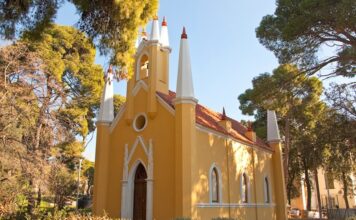 Ο Άγιος Ανδρέας ο «Πρωτόκλητος» και το Ιερό Παρεκκλήσιο στο Δάσος Συγγρού