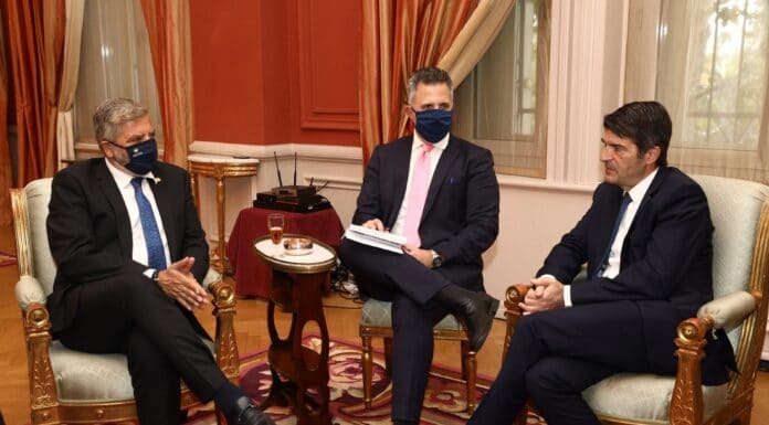 Συνάντηση του Περιφερειάρχη Αττικής με τον Γάλλο Πρέσβη Συνάντηση του Περιφερειάρχη Αττικής με τον Γάλλο Πρέσβη