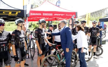 Στην εκκίνηση της μεγάλης ποδηλατικής γιορτής του «ΔΕΗ Ποδηλατικού Γύρου Ελλάδας» στο ΟΑΚΑ ο Περιφερειάρχης Αττικής Γ. Πατούλης