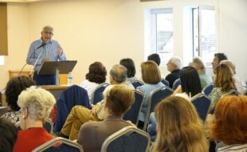 Συνάντηση του Δημάρχου Αμαρουσίου Θεόδωρου Αμπατζόγλου με στελέχη της Διοικούσας Δημοτικής Παράταξης.