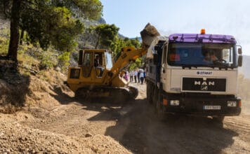 Αυτοψία Γ. Αμυρά σε εργασίες αντιπυρικής πρόληψης σε Κινέτα, Τροιζηνία και Μέθανα Φωτογραφία επαφής