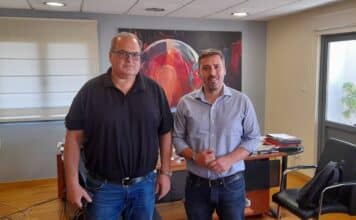 Η υποχρηματοδότηση του Δήμου Χαλανδρίου από την Περιφέρεια συζητήθηκε στη συνάντηση του δημάρχου Χαλανδρίου με τον περιφερειακό σύμβουλο Γ. Μπαλάφα