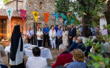 Η ΚΗΦΙΣΙΑ ΓΙΟΡΤΑΣΕ ΤΗΝ ΠΑΝΑΓΙΑ ΞΥΔΟΥ ΣΤΟ ΙΣΤΟΡΙΚΟ ΠΑΡΕΚΚΛΗΣΙΟ