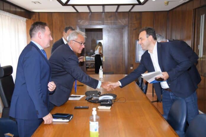 84152cd7-5aa5-264a-e700-47f38328fca2