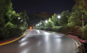 Αναβαθμίστηκε ο οδοφωτισμός σε κομβικό σημείο στη Νεάπολη Περισσού