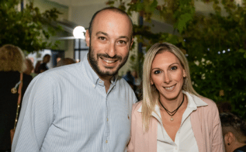 Ένα νέο Ηλιακό Χωριό! της Ελίζας Αλμακίδου, κάτοικου Ηλιακού Χωριο