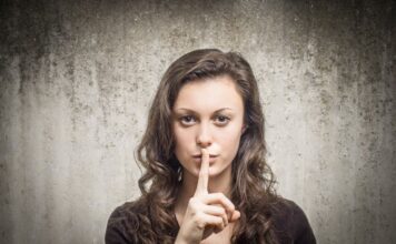 ΜΥΣΤΙΚΟΠΑΘΕΙΑ – ΕΣΩΣΤΡΕΦΕΙΑ του Χρήστου Φωτιάδη