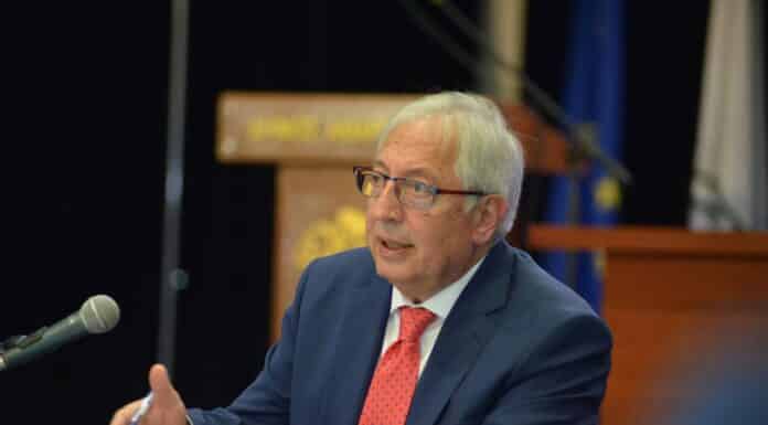 Δήλωση του Δημάρχου Αμαρουσίου Θεόδωρου Αμπατζόγλου με αφορμή κατάπτυστο υβριστικό έντυπο που διανεμήθηκε στο Μαρούσι