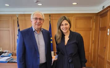 Συνάντηση του Δημάρχου Αμαρουσίου Θ. Αμπατζόγλου με την Υπουργό Κοινωνικής Συνοχής & Οικογένειας Σ. Ζαχαράκη