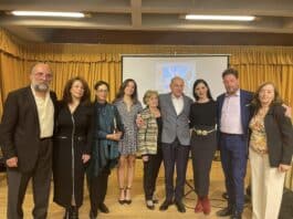 ΠΑΡΟΥΣΙΑΣΗ ΤΗΣ ΠΡΩΤΗΣ ΠΟΙΗΤΙΚΗΣ ΣΥΛΛΟΓΗΣ ΤΟΥ ΚΑΘΗΓΗΤΗ ΝΙΚΟΥ ΚΑΤΣΗ