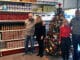 Το Κοινωνικό Παντοπωλείο Χαλανδρίου έστρωσε χριστουγεννιάτικο τραπέζι για εκατοντάδες οικογένειες