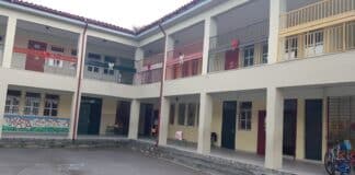 Τραυματισμένος 9χρονος μαθητής στην Κηφισιά τον πλάκωσε η πόρτα του σχολείου