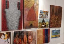 Με μεγάλη προσέλευση του φιλότεχνου κοινού της πόλης τα εγκαίνια της Α’ Έκθεσης των Τμημάτων Ζωγραφικής Ενηλίκων του Κέντρου Τέχνης και Πολιτισμού Δήμου Αμαρουσίου