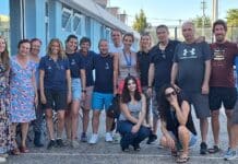 Με ζωηρό χειροκρότημα επιβράβευσαν τους νεαρούς κολυμβητές οι θεατές στην ημερίδα κολύμβησης του Δήμου Αμαρουσίου