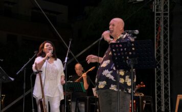 Μια υπέροχη μουσική πανδαισία από σπουδαίους καλλιτέχνες του ελληνικού πενταγράμμου απόλαυσαν οι θεατές στο Φεστιβάλ του Δήμου Αμαρουσίου