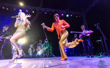 Ξεσήκωσε το κοινό στο Άλσος Κηφισιάς ο Τόνι Σφήνος