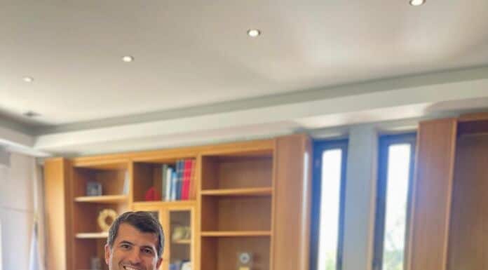 Δωρεά του Metropolitan General σε 40 σχολεία του Δήμου Κηφισιάς