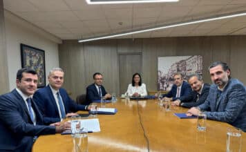 Συνεχίζεται ο διάλογος με τους Κοινωνικούς Εταίρους για τον κατώτατο μισθό – Συνάντηση ΥΠΕΚΑ Ν. Κεραμέως με εκπροσώπους της ΕΣΕΕ