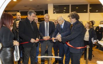 Εγκαινιάστηκε η 62η Πανελλήνια Έκθεση Κεραμικής στο Κέντρο Ελληνικής Κεραμικής στο Μαρούσι