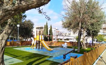 Συνεχίζoνται οι ανακατασκευές και συντηρήσεις Παιδικών Χαρών στο Δήμο Αμαρουσίου – Παραδόθηκε ανακατασκευασμένη η Παιδική Χαρά επί των οδών Πέλικα και Αίαντος στην Π.Ε. Α.Σ.ΠΑΙ.Τ.Ε.