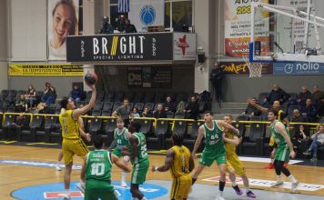 ΜΑΡΟΥΣΙ- ΠΑΝΑΘΗΝΑΙΚΟΣ: 95-102