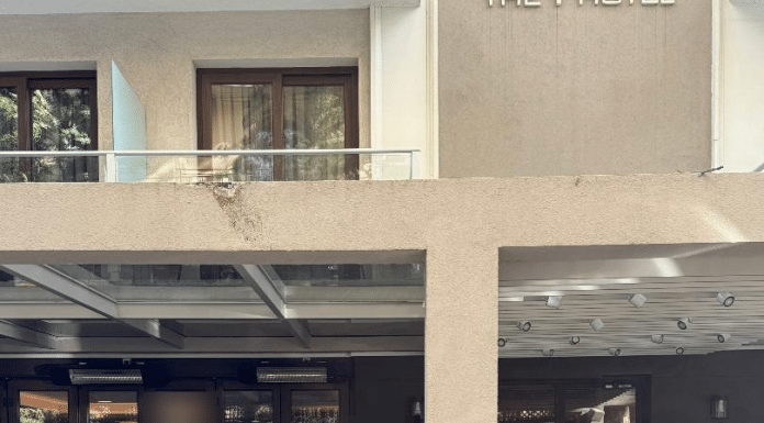 Αποκατάσταση της αλήθειας για την πτώση πλατάνου στην Κηφισιά Αποκατάσταση της αλήθειας για την πτώση πλατάνου στην Κηφισιά