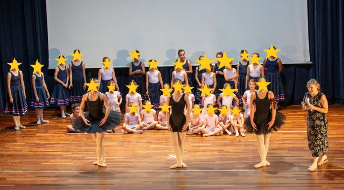 Μάγεψε το κοινό το ανοικτό μάθημα μπαλέτου στο Δημοτικό Θέατρο Πεύκης!
