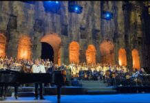 Λαμπερή παρουσία της χορωδίας του Δήμου Λυκόβρυσης Πεύκης στο Ηρώδειο!