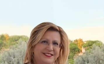 Σοφία Γουναροπούλου: Η γυναίκα που μετατρέπει την τέχνη σε δύναμη κοινωνικής συνοχής στη Λυκόβρυση–Πεύκη