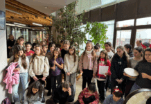 Κάλαντα και γιορτινές μελωδίες στο Δημαρχείο από το 1ο Δημοτικό Κηφισιάς «Γεώργιος Δροσίνης»