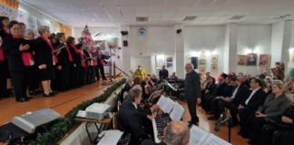 «Ρεσιτάλ» συγκίνησης και αγάπης στη Χριστουγεννιάτικη Γιορτή των ΚΑΠΗ του Δήμου Κηφισιάς