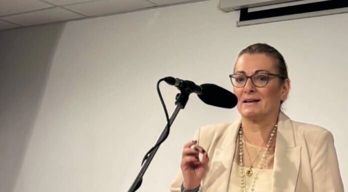 Κοπή Πρωτοχρονιάτικης Πίτας Τμήματος Παιδείας Δήμου Πεντέλης Κοπή Πρωτοχρονιάτικης Πίτας Τμήματος Παιδείας Δήμου Πεντέλης