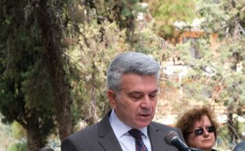 Επιστολές του Δημάρχου Ν. Ιωνίας Π. Μανούρη σε Υπουργό Πολιτισμού και Πρόεδρο της Βουλής σε αναζήτηση αρχειακού υλικού για το Μπλόκο της Καλογρέζας