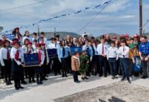 Από τα Βριλήσσια στο Αγαθονήσι: Με έντονο συμβολισμό η παρέλαση για την 25η Μαρτίου