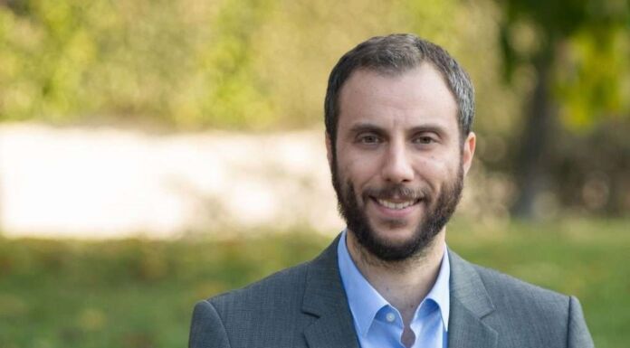 Γ. Πισιμίσης: «Προσφεύγουμε στο ΣτΕ κάτα των υπέρογκων αυξήσεων στα τιμολόγια της ΕΥΔΑΠ» Γ. Πισιμίσης: «Προσφεύγουμε στο ΣτΕ κάτα των υπέρογκων αυξήσεων στα τιμολόγια της ΕΥΔΑΠ»
