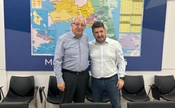 Υπεγράφη από τον Περιφερειάρχη Αττικής Ν. Χαρδαλιά και τον Δήμαρχο Αμαρουσίου Θ. Αμπατζόγλου η προγραμματική σύμβαση για δίκτυο ομβρίων στο Πολύδροσο