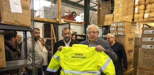 Παράδοση Μέσων Ατομικής Προστασίας στους εργαζόμενους Καθαριότητας και Τεχνικών Υπηρεσιών από τον Δήμαρχο Αμαρουσίου Θεόδωρο Αμπατζόγλου