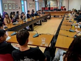 Συνάντηση του δημάρχου Χαλανδρίου με μαθητές του 4ου Λυκείου