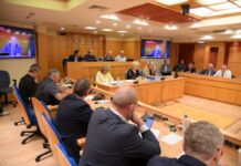 Στο επίκεντρο του ΔΣ της ΚΕΔΕ ο νέος Κώδικας Αυτοδιοίκησης, η οικονομική πίεση στους δήμους και κρίσιμα θεσμικά ζητήματα