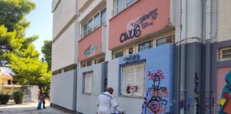Απομακρύνθηκαν γκράφιτι από τους τοίχους στα σχολεία του Δήμου Λυκόβρυσης-Πεύκης