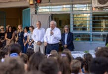 Ο Δήμαρχος Αμαρουσίου Θεόδωρος Αμπατζόγλου δίπλα στη μαθητική κοινότητα για το πρώτο κουδούνι της νέας σχολικής χρονιάς 2026-2027