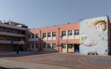 Με 63 σχολικές καθαρίστριες ξεκινά η χρονιά στα σχολεία του Χαλανδρίου –Επιπλέον μισθολογικό κόστος €413.700 έχει αναλάβει ο Δήμος με ίδιους πόρους