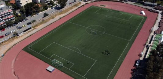 Διατηρούνται απαλλαγές και μειώσεις για συμμετοχή στα δημοτικά αθλητικά προγράμματα όπως και οι συμβολικές χρεώσεις για τα αθλητικά σωματεία